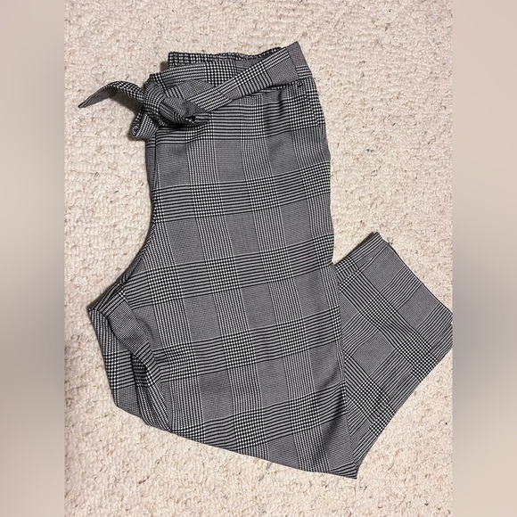 Worthington Plaid Cropped Dress Pants – Size 10 - Picture 6 of 12